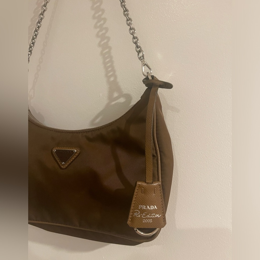PRADA Tessuto Re-Edition Hobo Great condition - Picture 3 of 7